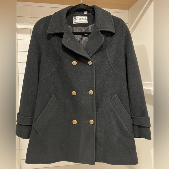 Mackintosh Vintage 100% Wool Peacoat. Women’s size 10P. Black with gold buttons. - Picture 2 of 11